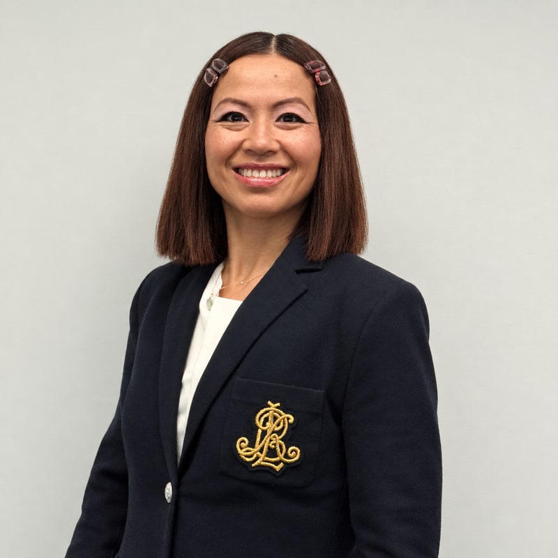 Jenny Lowe, Reception & Client Services